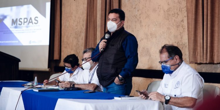 Mesa intersectorial evaluará avances de vacunación contra COVID-19 en Alta Verapaz