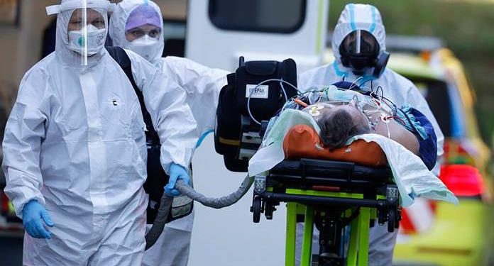 El mundo registra nuevo récord de contagios diarios de covid