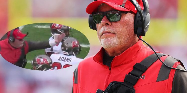 NFL multa al entrenador de los Buccaneers por agredir a un jugador