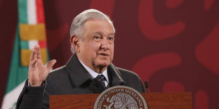 López Obrador reaparece en público tras recuperarse por segunda vez de covid