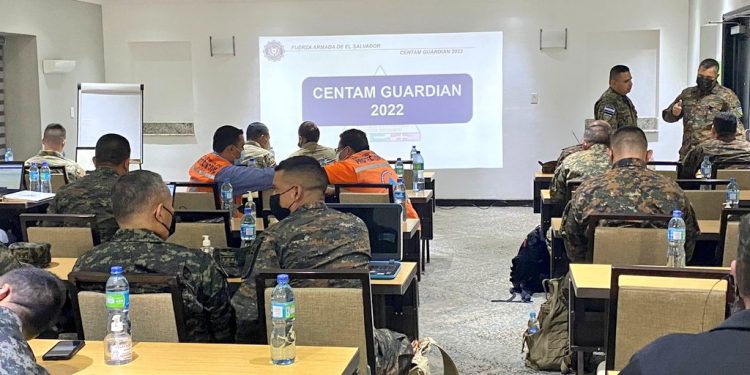 Ejército fortalece conocimientos para el combate de amenazas transnacionales