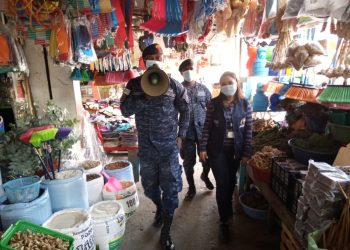 Soldados impulsan acciones de divulgación para frenar el COVID-19