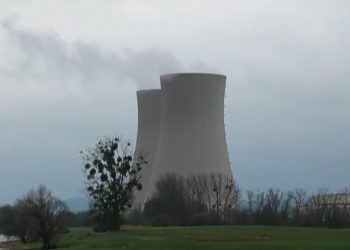 Comisión Europea propone considerar sostenible la inversión en energía nuclear y gas