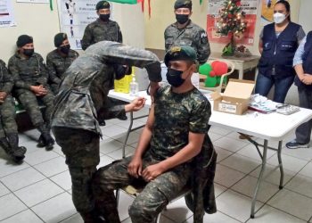 Capacitan a 58 soldados para reforzar Plan Nacional de Vacunación contra COVID-19