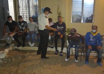 PNC brinda asistencia y remite a migración a 13 indocumentados