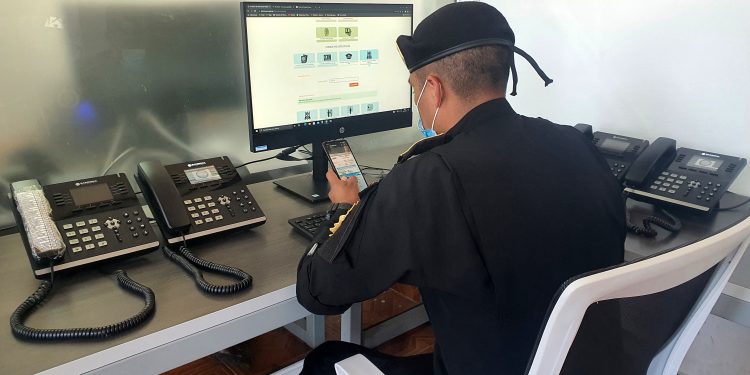 Mingob destaca fortalecimiento de la línea antinarcótica 1577