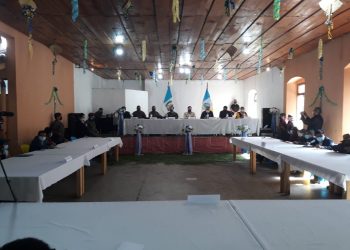 Autoridades desarrollan tercera mesa de dialogo en Sololá.