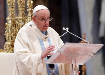 El Papa suspende los ejercicios espirituales con la Curia por la pandemia