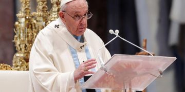 El Papa suspende los ejercicios espirituales con la Curia por la pandemia