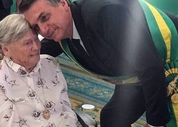 Muere la madre de Bolsonaro a los 94 años