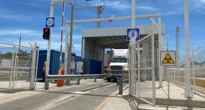 Mingob fortalece capacidades del personal de la Unidad de Control de Contenedores