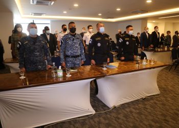 Personal de Unidad de la Control de Contenedores concluye capacitación