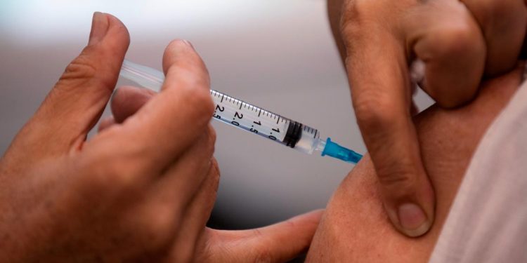 Grecia aprueba la cuarta dosis de la vacuna anticovid a inmunodeprimidos