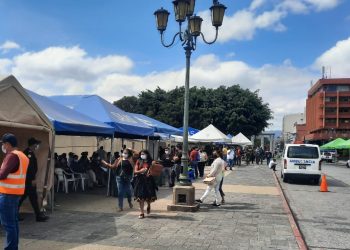 Este domingo continúan jornadas de vacunación contra COVID-19 en el país