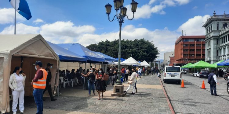 Este domingo continúan jornadas de vacunación contra COVID-19 en el país