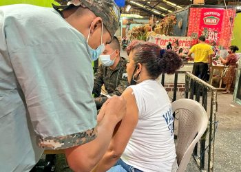 Conozca fechas de las jornadas de hisopados y vacunación contra COVID-19 en mercados capitalinos