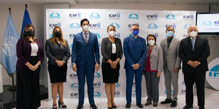 Autoridades destacaron la importancia del trabajo conjunto entre el ICAP y el INAP.