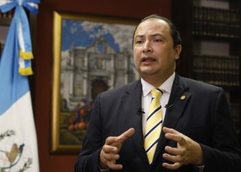 Canciller Mario Búcaro.