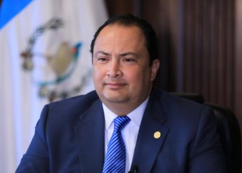 Canciller Mario Búcaro.