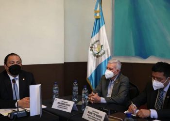 Canciller se reunió con la Comisión del Migrante del Congreso