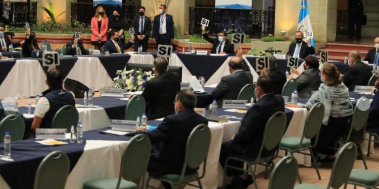 Definen asignaciones presupuestarias para el 2022