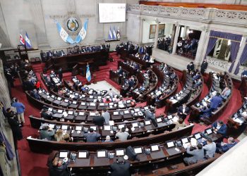 Diputados al Congreso de la República aprobaron las reformas para endurecer penas contra coyotes, lo cual agradeció el Presidente.