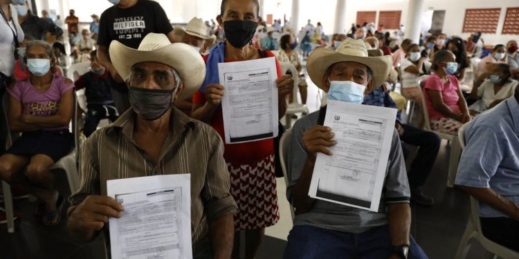El Gobierno de Guatemala ha destacado la importancia de atender a más beneficiarios con el Programa del Adulto Mayor.