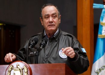 El mandatario Alejandro Giammattei destacó la importancia de los muros de prosperidad.