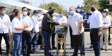 El mandatario Giammattei mencionó la importancia del puente en el impulso del desarrollo.