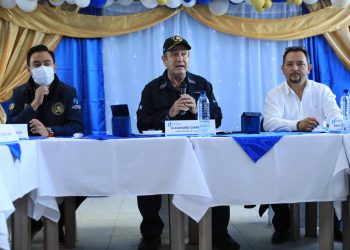 El mandatario dijo en El Tumbador, San Marcos, lo vital que significa llevar obras para el desarrollo de la población.