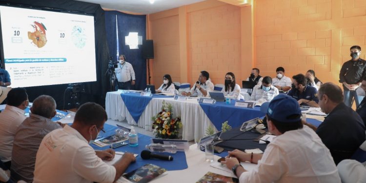 Instan en Chiquimula al cuidado del medio ambiente.