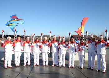 Comienza en Pekín el relevo de antorcha olímpica bajo medidas anticovid