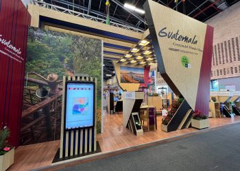Guatemala presenta oferta turística durante feria en Colombia