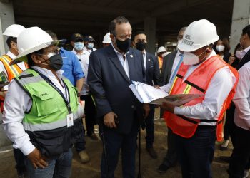 Mandatario manifiesta compromiso de equipar y poner en funcionamiento hospital Taiwán-Chimaltenango