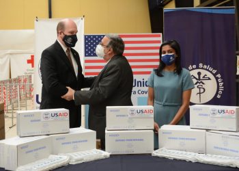 Guatemala recibe donación de 5 millones de jeringas