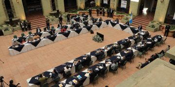 La primera reunión del Conadur se lleva a cabo en el Palacio Nacional de la Cultura, en la cual participa el presidente Giammattei.