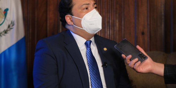 Canciller: Guatemala da un paso histórico y envía un mensaje a estructuras que lucran con dolor de connacionales que desean migrar