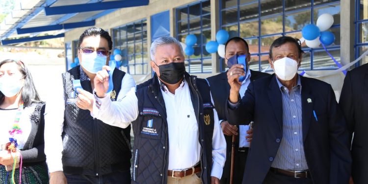 Mides inaugura ampliación de centro educativo en Quetzaltenango