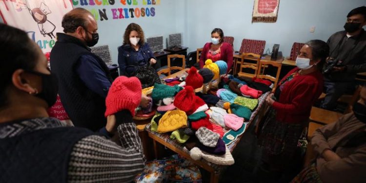 Promueven desarrollo económico en Totonicapán