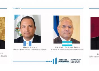 Ministro de Relaciones Exteriores sostiene conversación con cancilleres