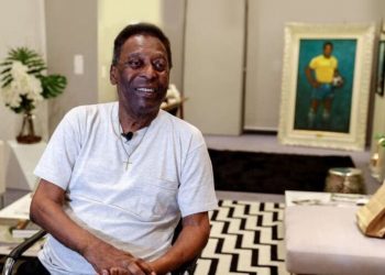 Pelé sufre una infección urinaria durante su hospitalización en Sao Paulo