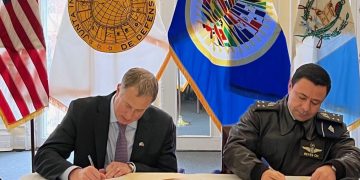 Reunión abordada por los funcionarios de Estados Unidos y Guatemala.