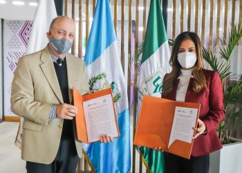 Senacyt y UVG firman convenio de cooperación educativa