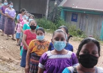 Mides acredita transferencias monetarias condicionadas en Quiché