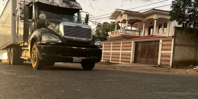 Autoridades del CIV supervisan tramos carreteros en Jutiapa