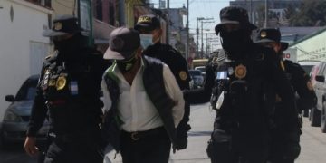 PNC detiene a hombre incluido en lista de los 100 más buscados en Guatemala