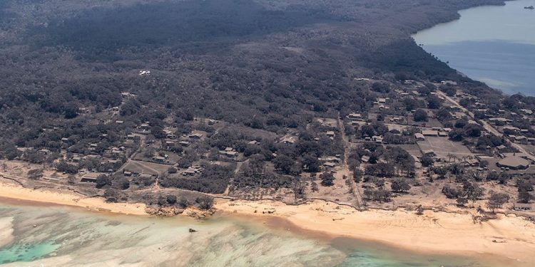 SpaceX trata de reconectar las comunicaciones de Tonga, azotada por tsunami