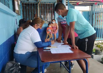 Intensifican vacunación contra COVID-19 en Escuintla