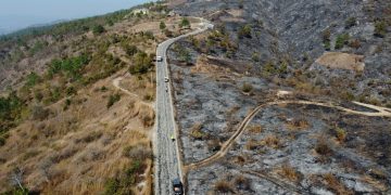 Bomberos forestales sofocan incendio en zona limítrofe entre Quiché y Huehuetenango