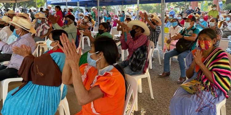 Adultos mayores de la región Ch’orti´ recibirán ayuda económica